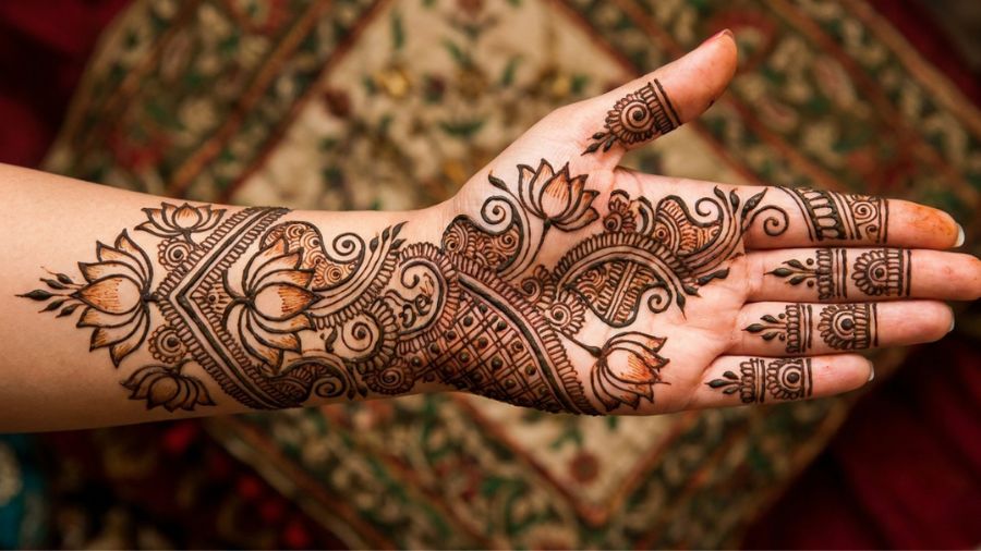 Arabic Lotus Mehndi Design