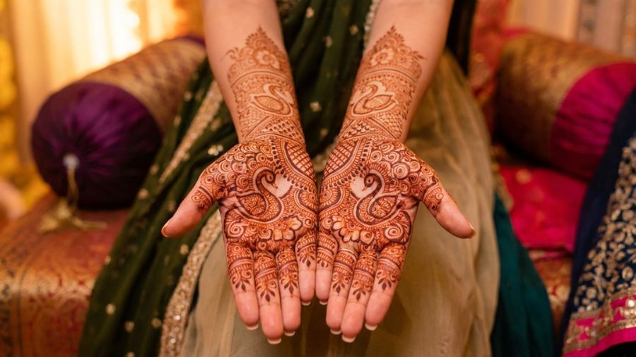 Swans Mehndi Design